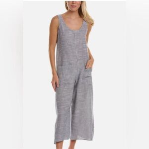 Max Studio Monochrome Striped Jumpsuit wide leg. Size: XL Color: Stripe Print